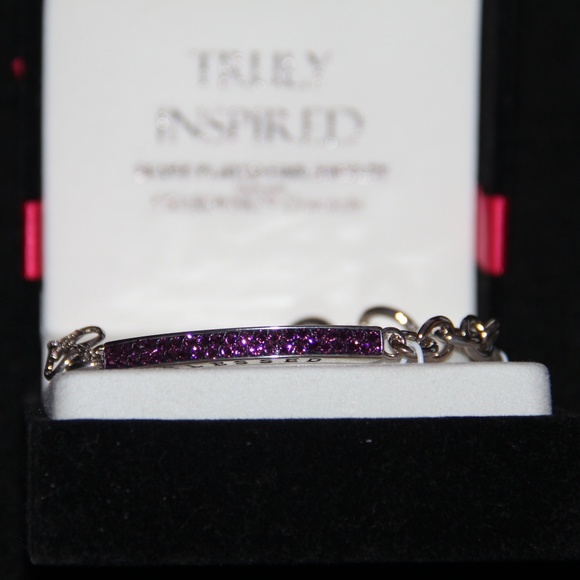 New! Faith Blessed Swarovski Crystal Bracelet - Picture 2 of 10
